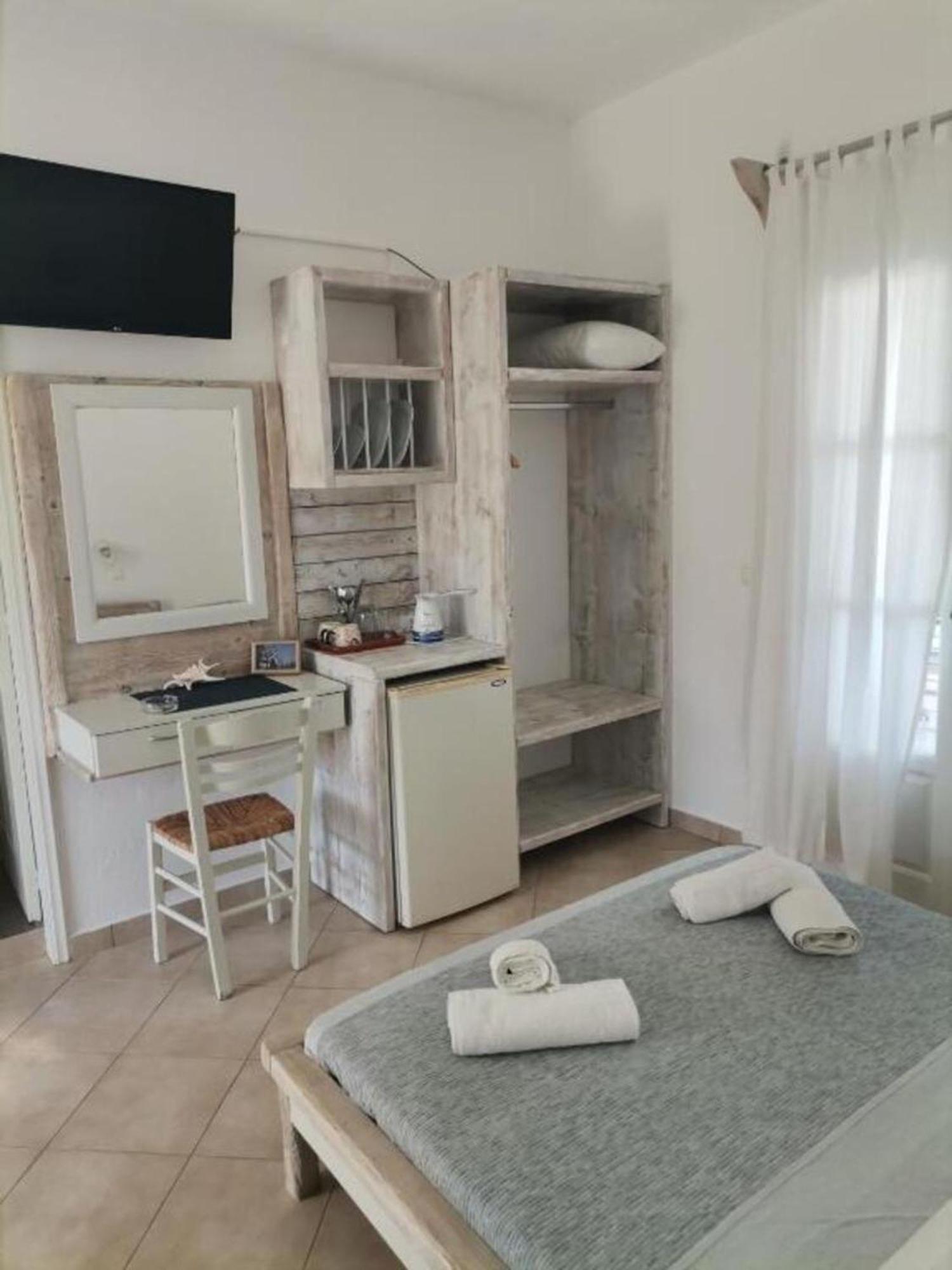 Harama Hotel Schinousa Схинуса Экстерьер фото