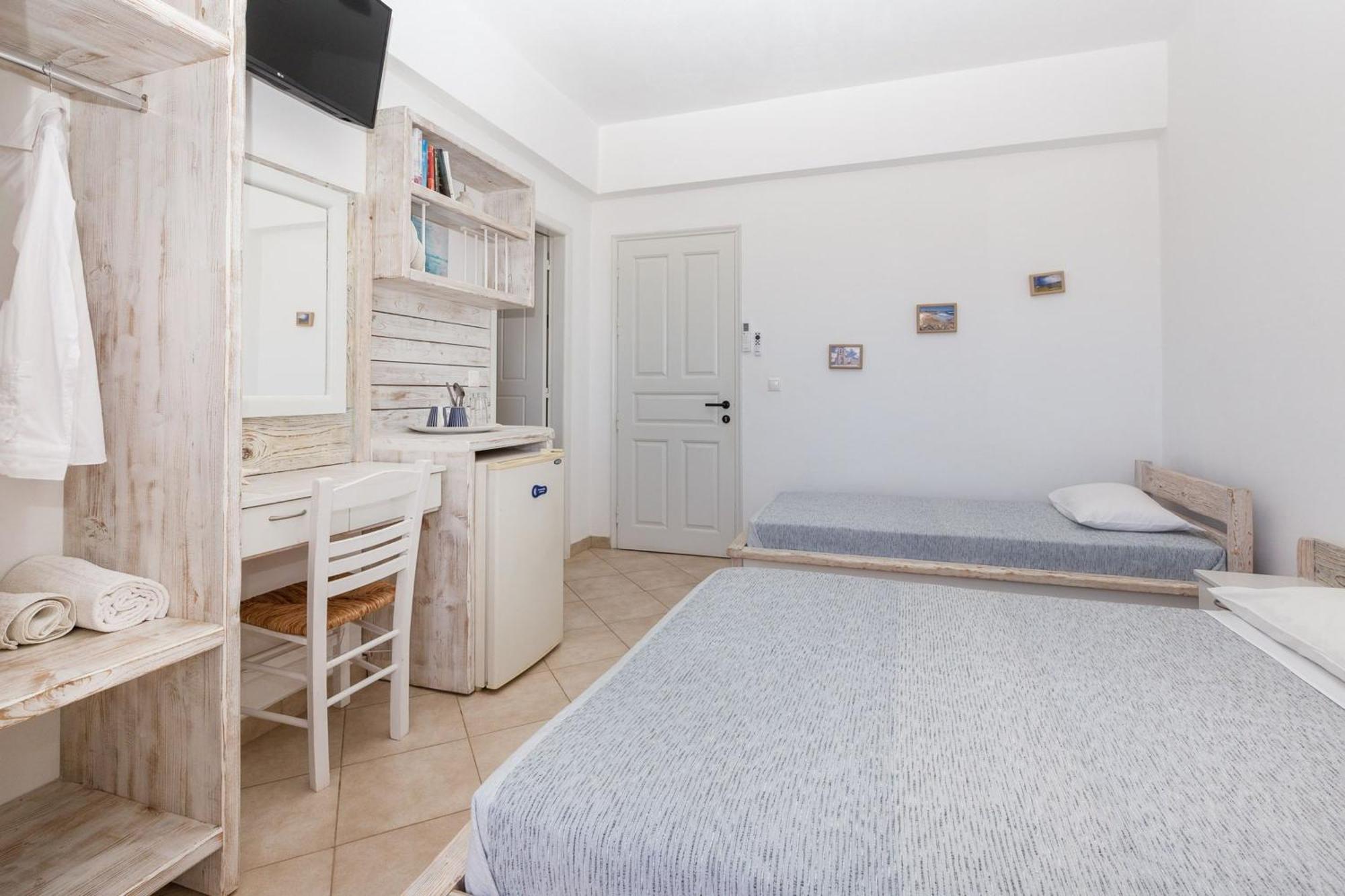 Harama Hotel Schinousa Схинуса Экстерьер фото